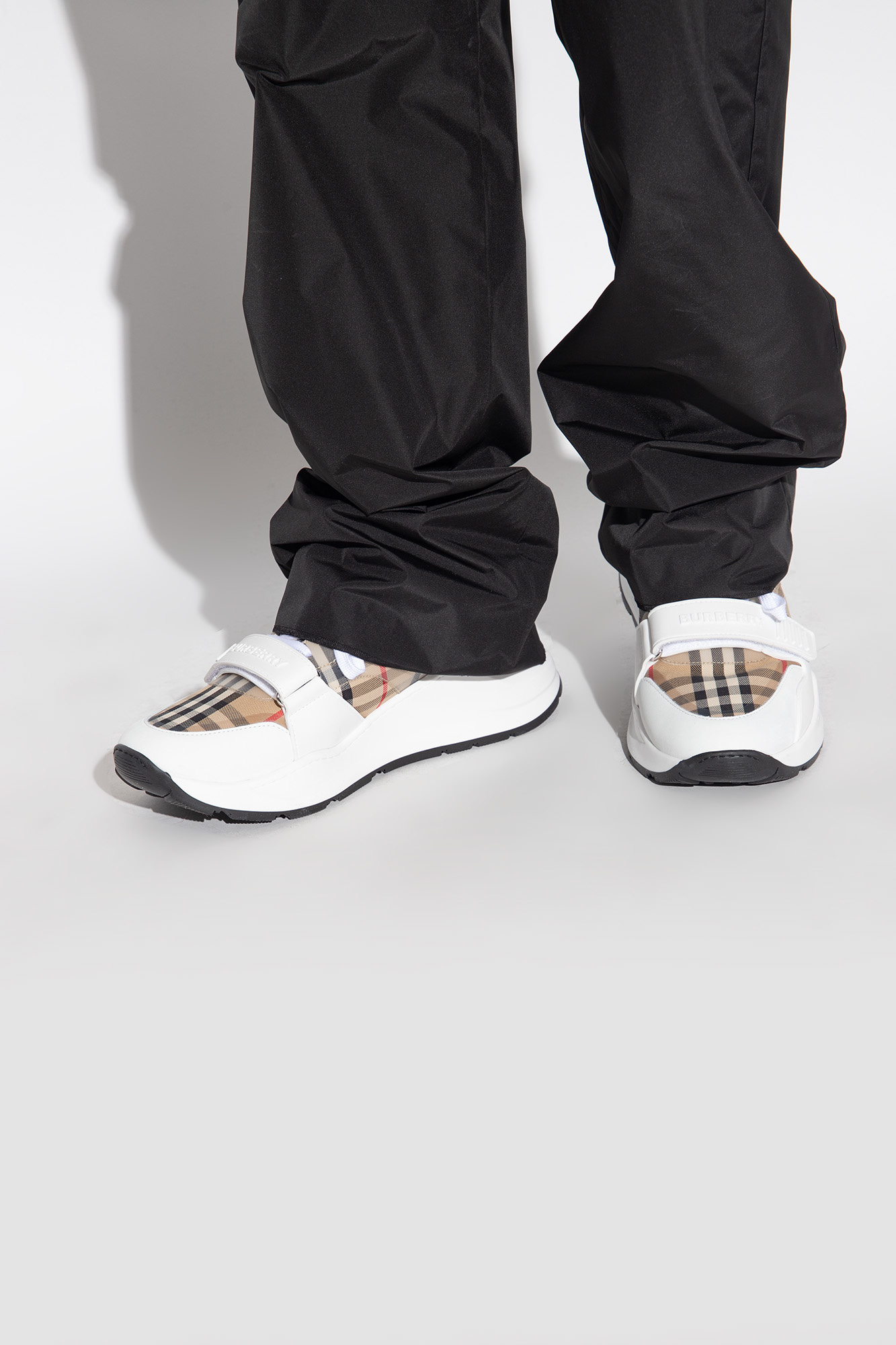 【送料込み】Burberry★RAMSEY NIB $790 Burberry Men's Ramsey Multicolor Sneakers 9.5 US